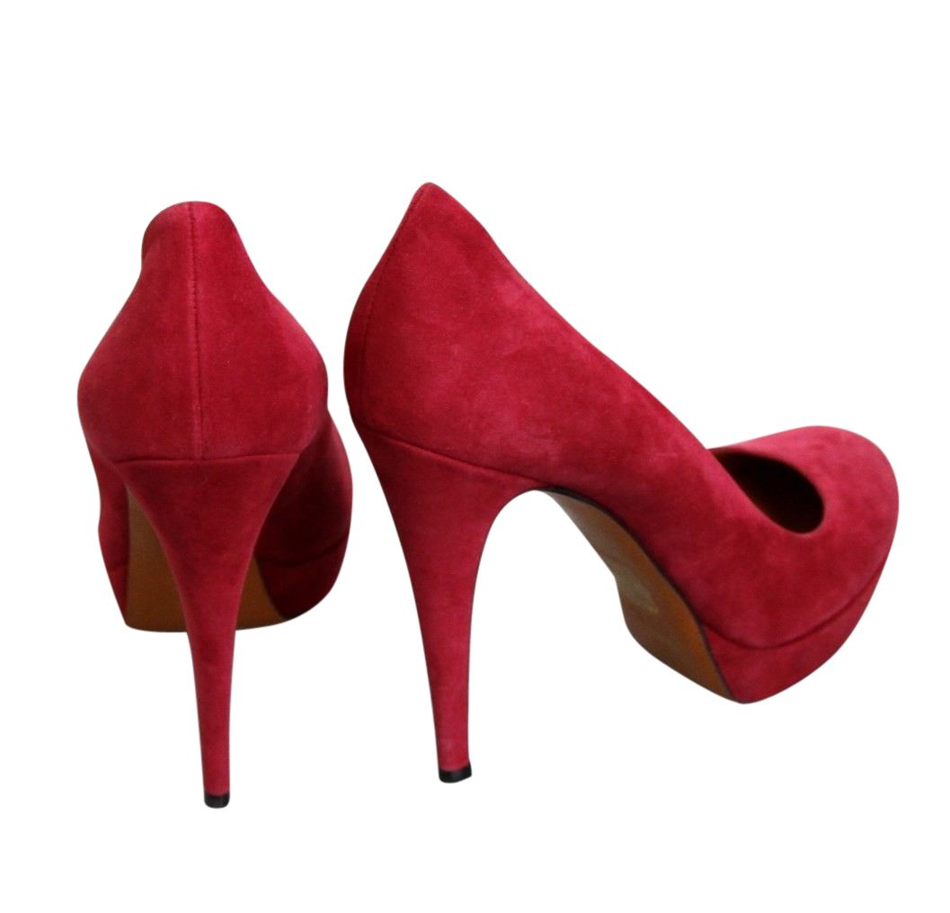 Women's Raspberry Suede Platform Pump Shoes