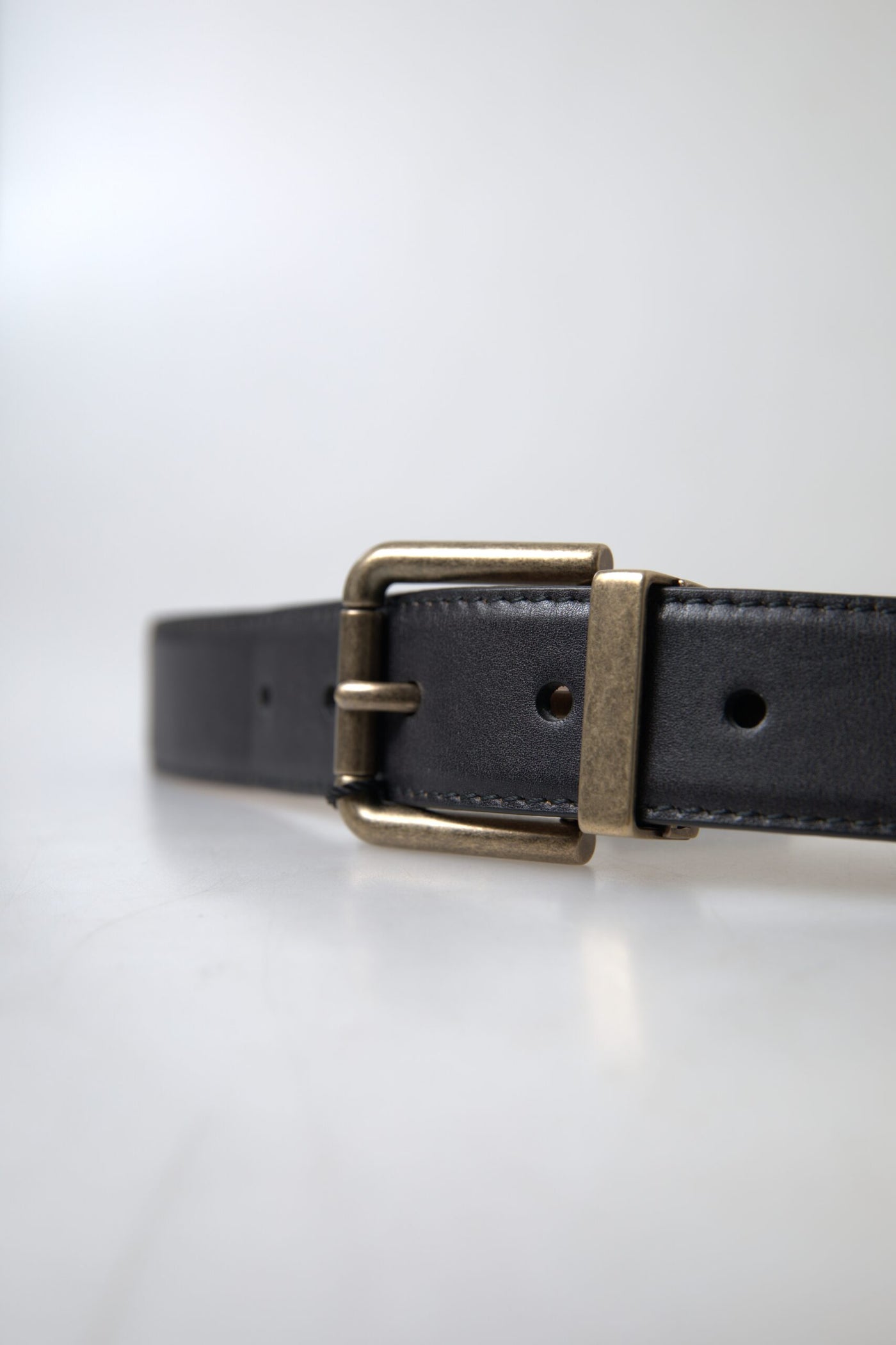 Black Leather Antique Metal Buckle Belt