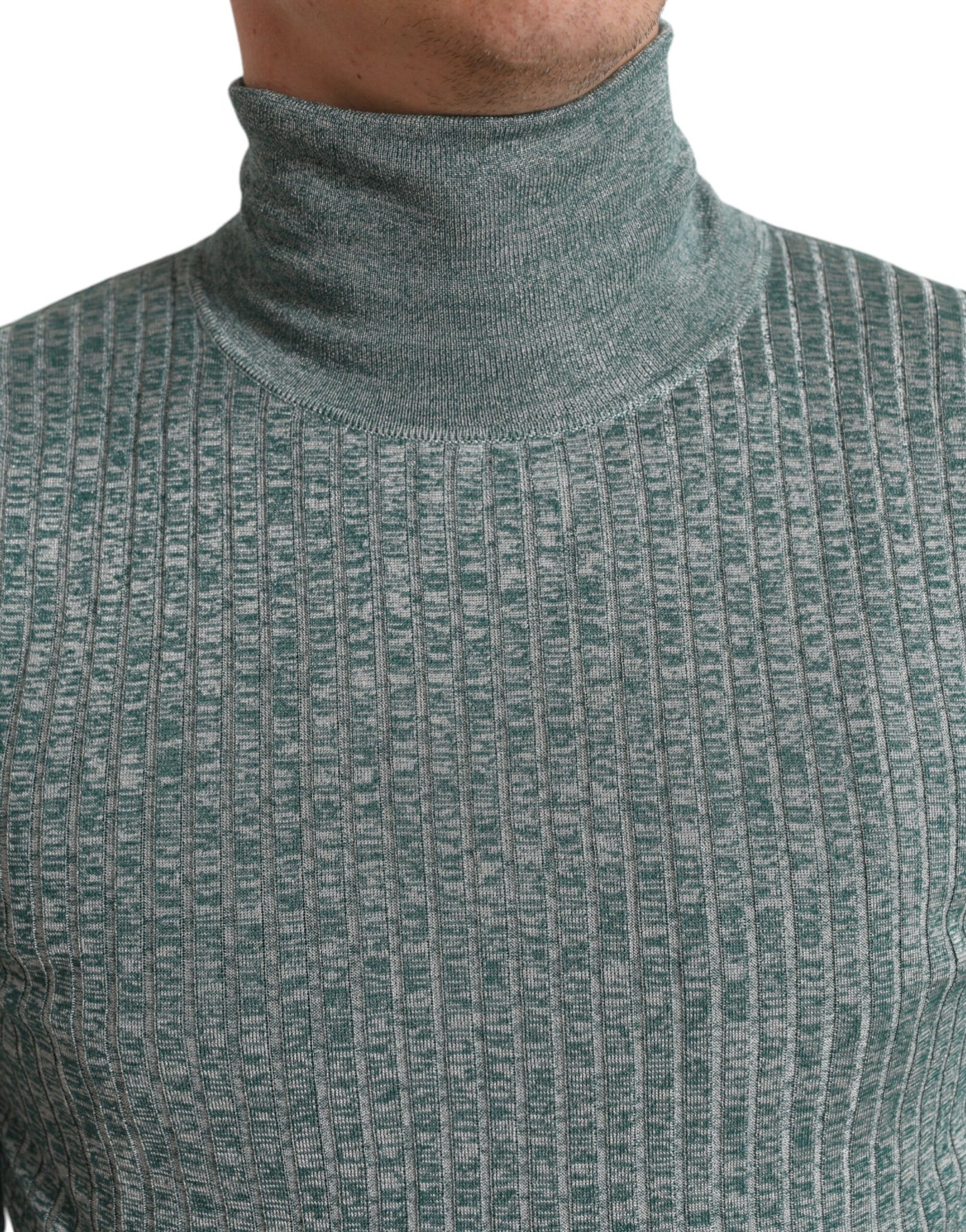 Green Polyester Turtleneck Pullover Sweater