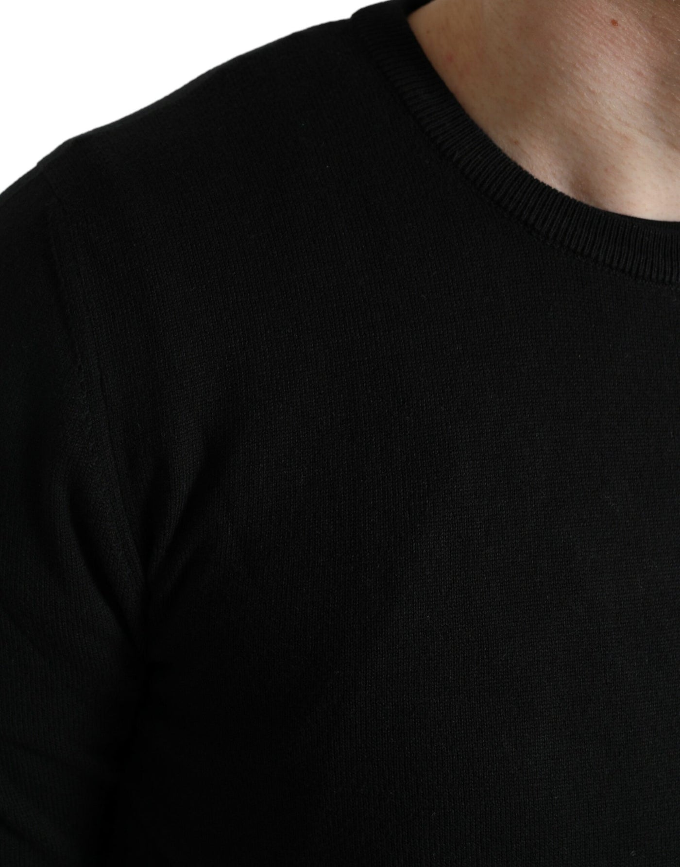 Black Cotton Crew Neck Men Pullover Sweater