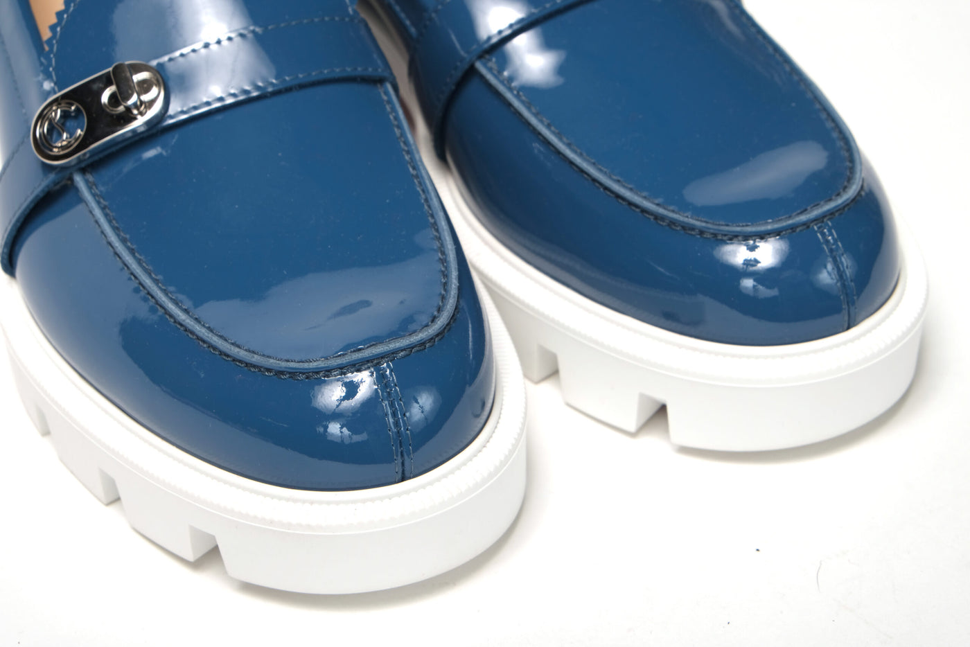 Blue And White Silver Logo Lock Boat Shoe