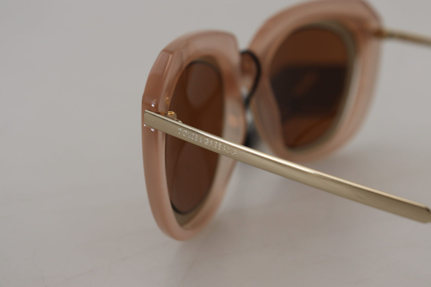 Gold Frame Full Rim Gradient Lens DG6104 Sunglasses