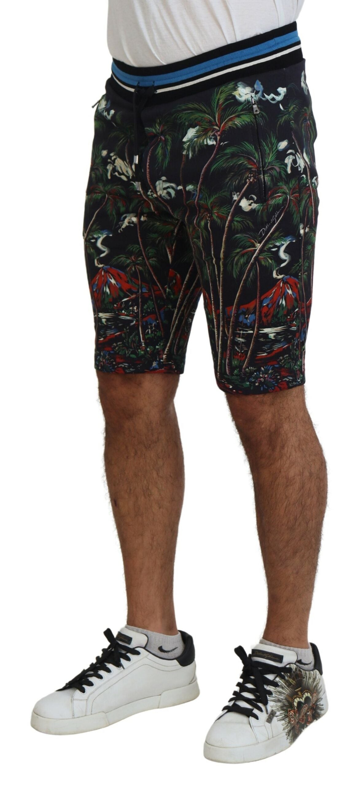 Black Cotton Volcano Print Casual Shorts