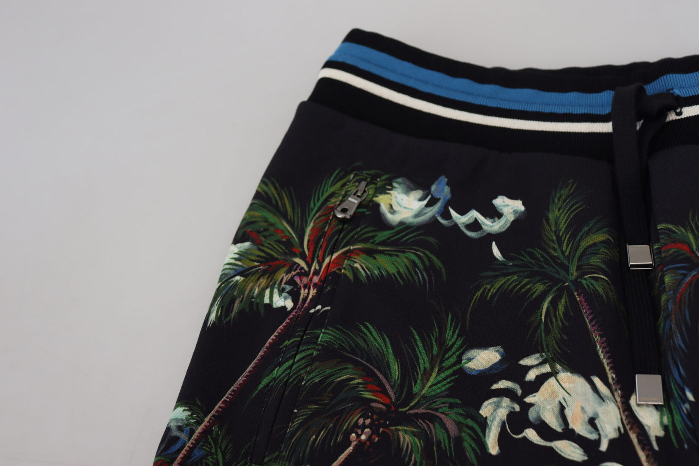 Black Cotton Volcano Print Casual Shorts