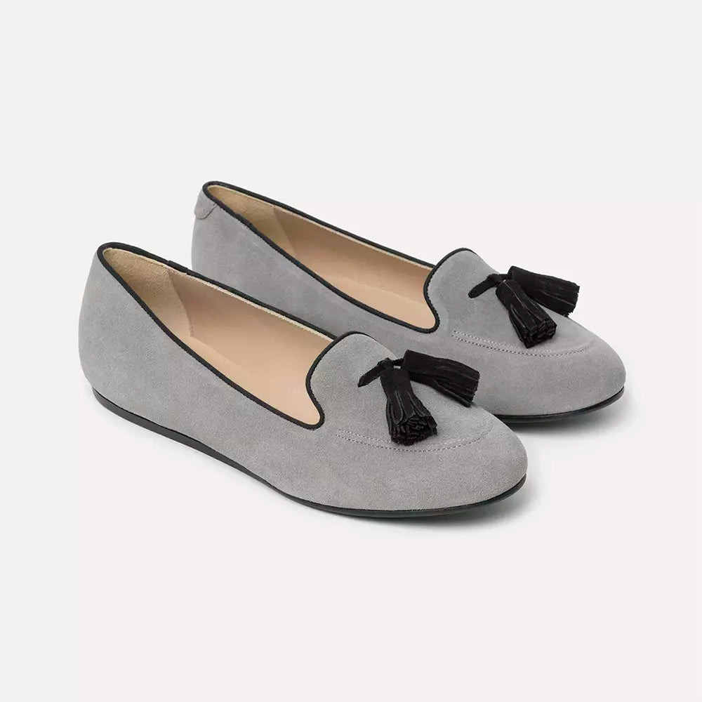 Gray Leather Flat Shoe